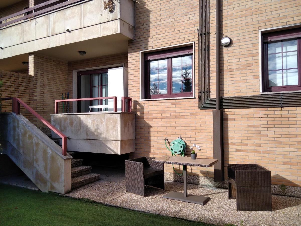 Ferienwohnung Jardines De Vinjoy Oviédo Exterior foto